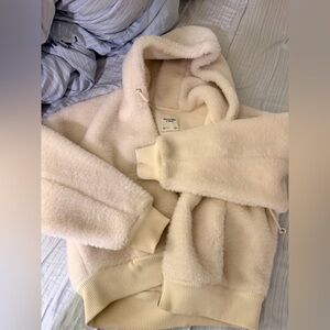Abercrombie & Fitch Soft Cream Fleece Hoodie